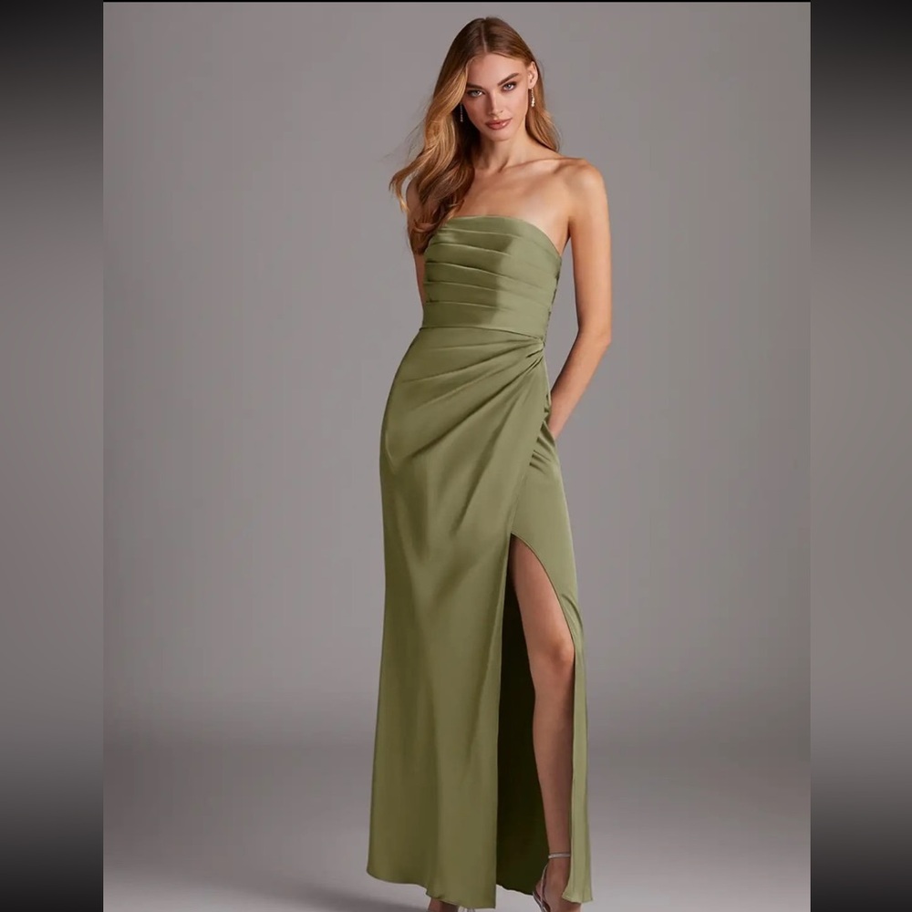 Azazie Lexi Satin Stretch Pistachio - Size 2